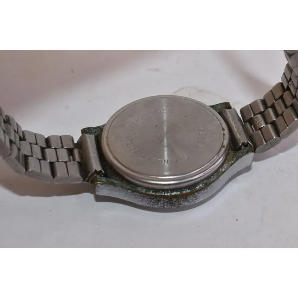Microma Blue Horizon LCD Wristwatch‎ Stainless Steel Vintage